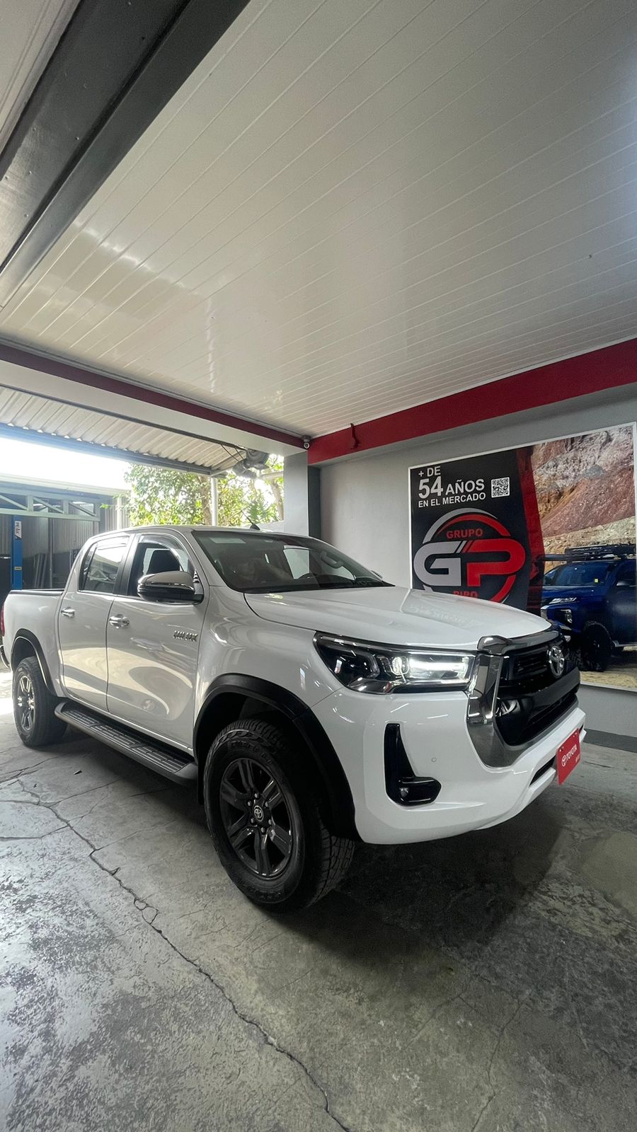 Fender flare super slim Toyota Hilux 2016-2025